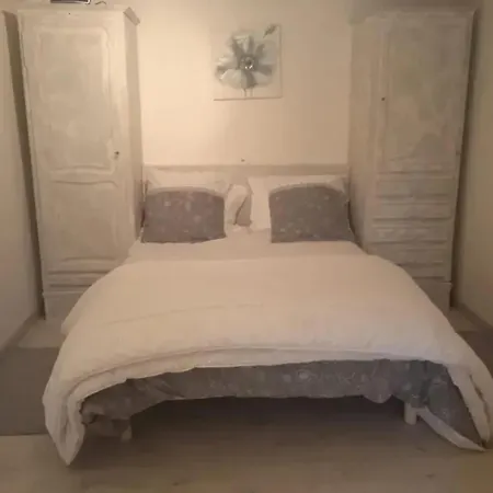 Maison Conviviale Pres De Avec Jardin, 100 M²
